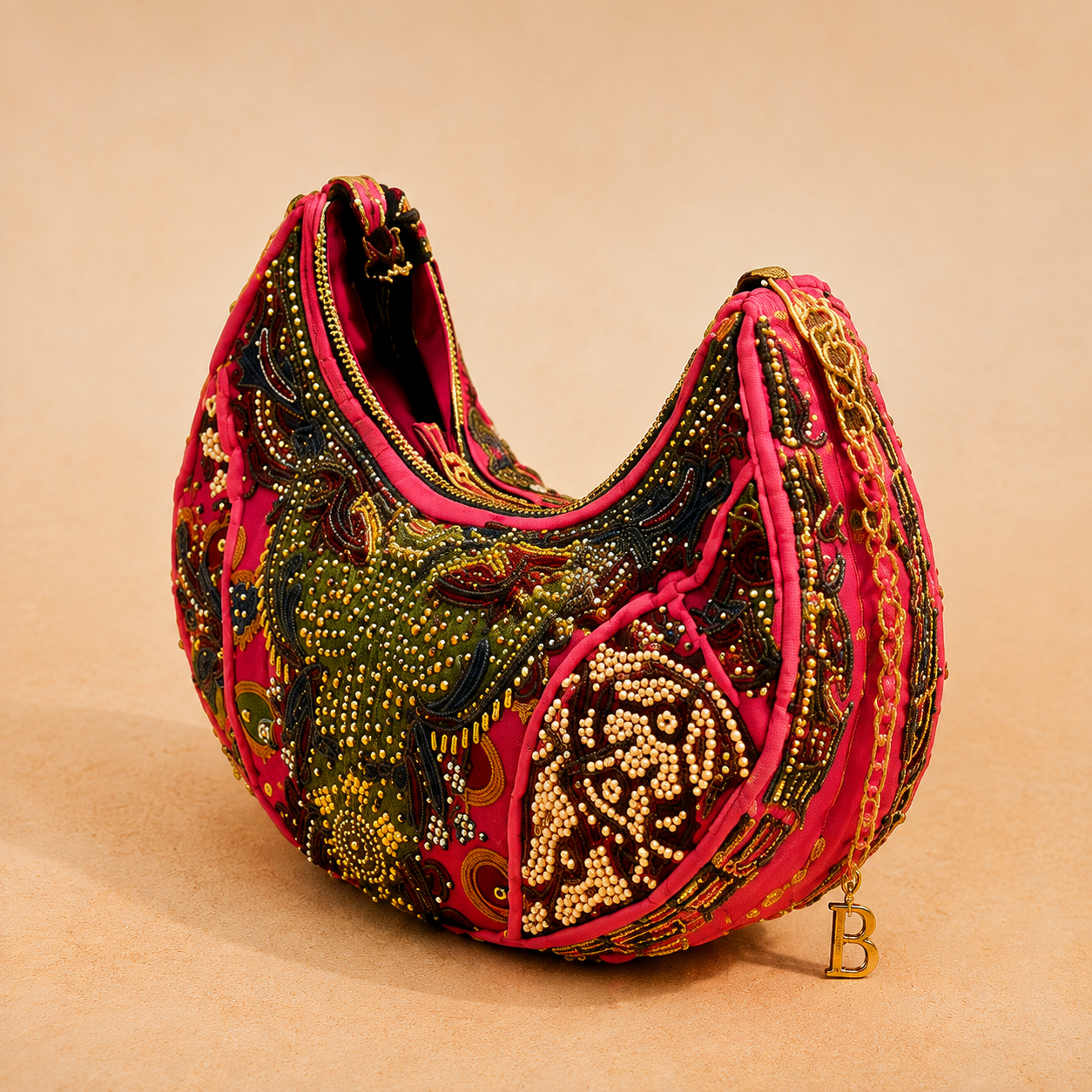 Behad Chaand Bag